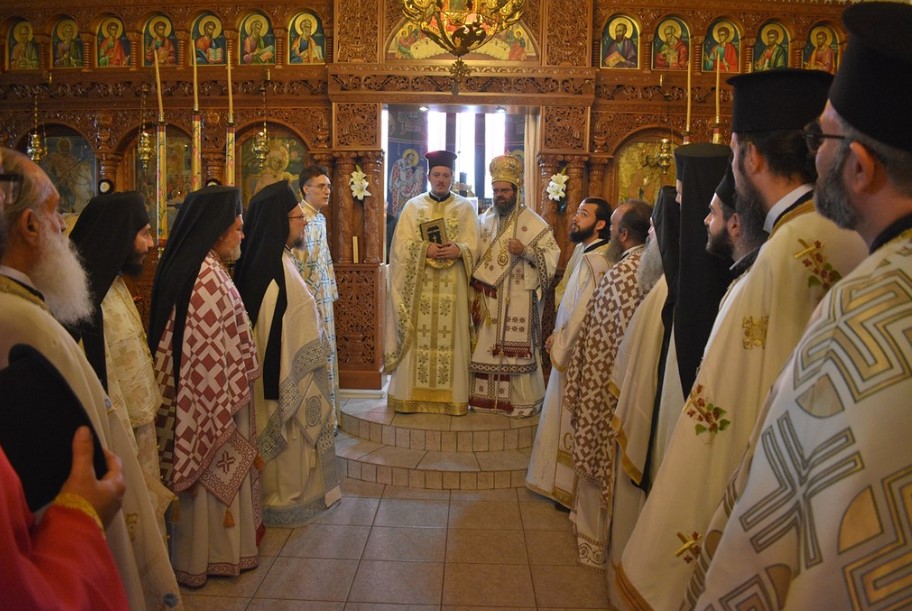 Χειροτονία Πρεσβυτέρου στην Ιερά Μητρόπολη Μαρωνείας