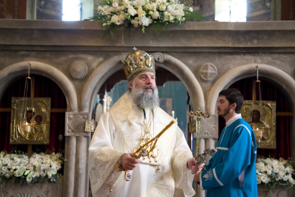 ღვთისმშობლის შობის დღესასწაულთან დაკავშირებით პატრიარქმა ბათუმის საკათედრო ტაძარში წირვა აღავლინა