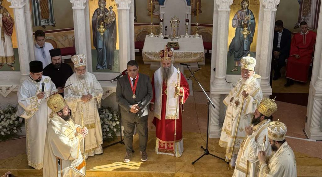 Патријарх Порфирије служио чин освећења храма Светог архиђакона Стефана у Новој Пазови