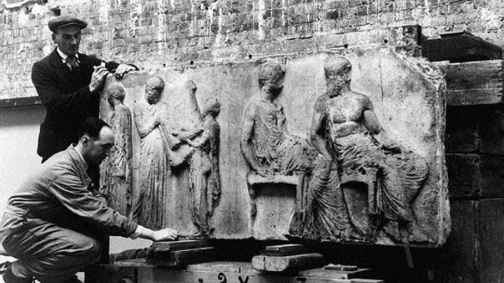 Ένας δραματικός Σεπτέμβρης για τα γλυπτά του Παρθενώνα πριν από 224 χρόνια – Από τον ναό στον βυθό της θάλασσας κι από κει στην Αγγλία
