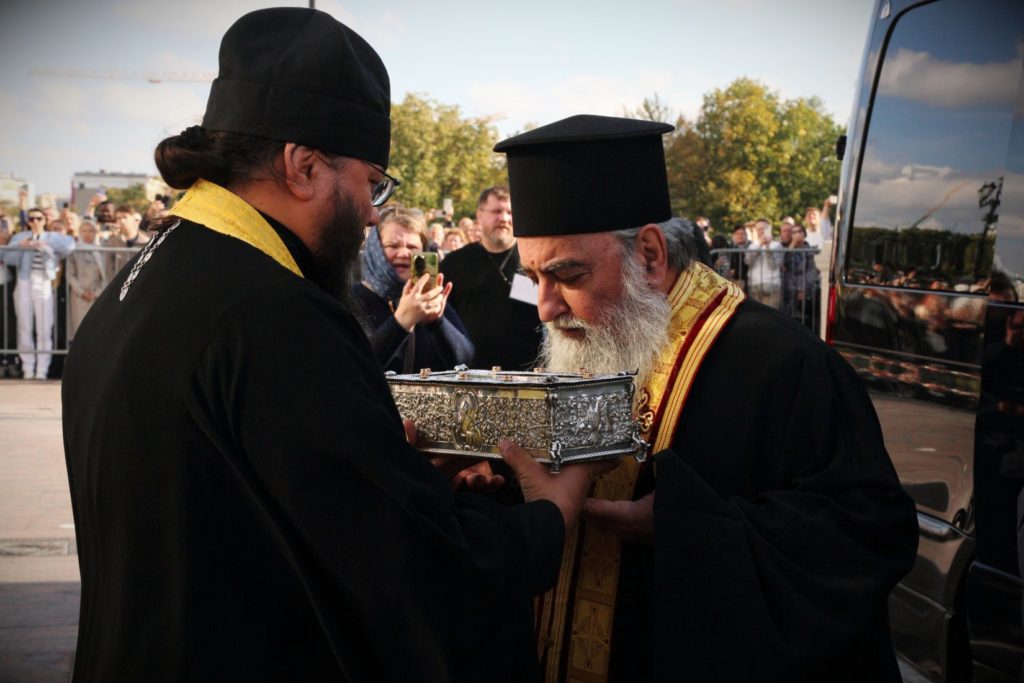Από την Ρωσία στο Καζακστάν η δεξιά χείρα του Αγίου Σπυρίδωνος