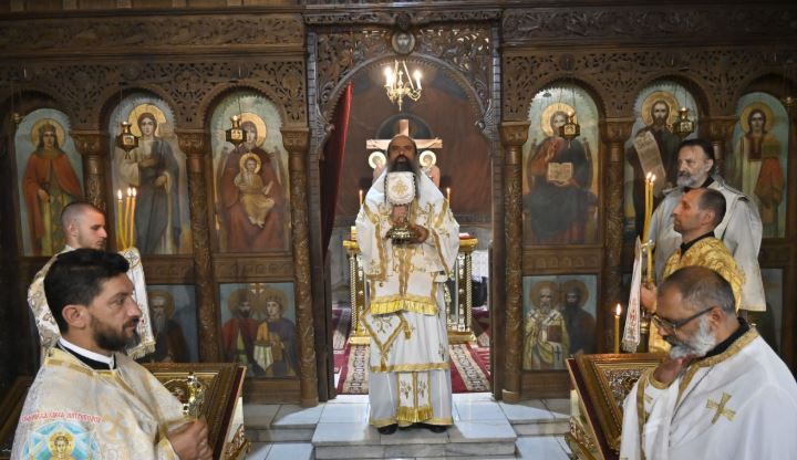 Патриаршеска света литургия в храмa „Св. Архангел Михаил“, кв. „Симеоново“