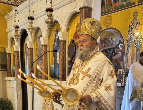 Ιωαννίνων Μάξιμος: Στον Σταυρό του Χριστού στηρίζουμε την πορεία της ζωής μας