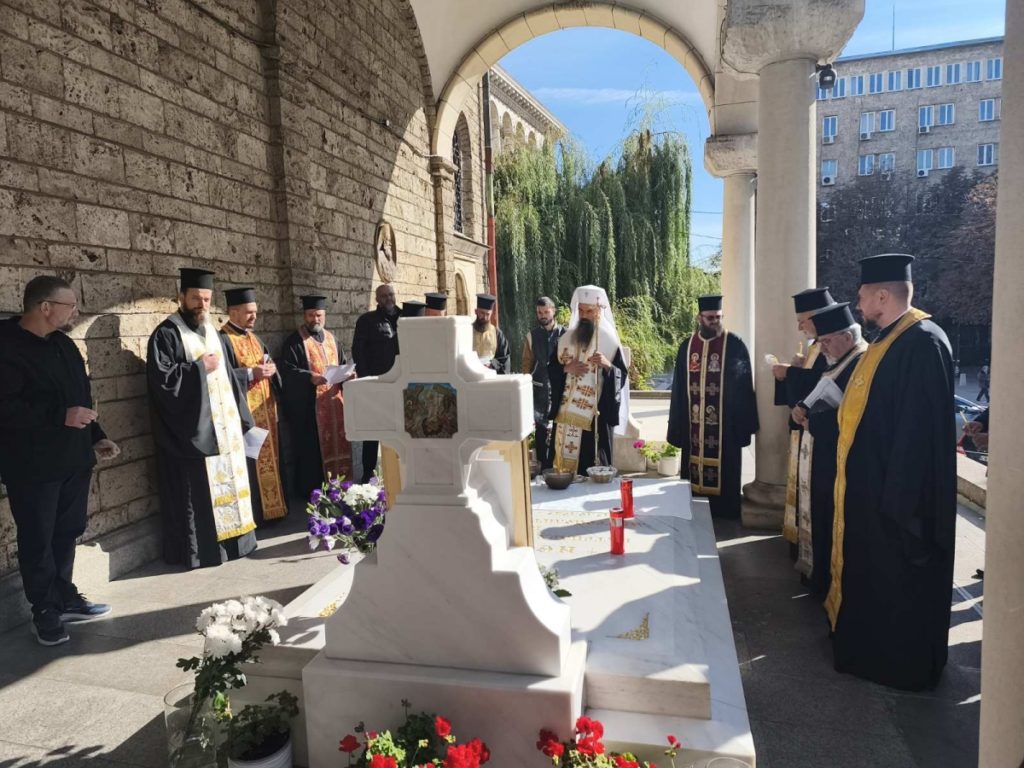 С панихида бе почетена паметта на приснопаметния Български патриарх Неофит