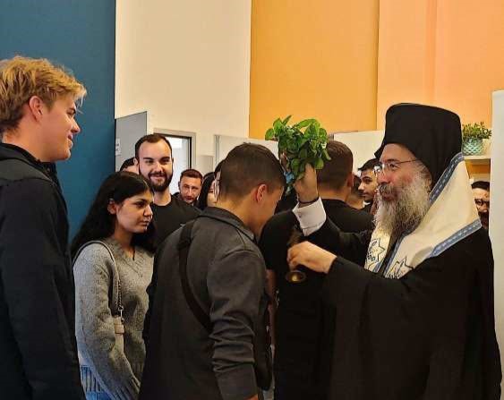 Αγιασμός για την έναρξη των μαθημάτων στη Σχολή GRANT στο Ρέθυμνο