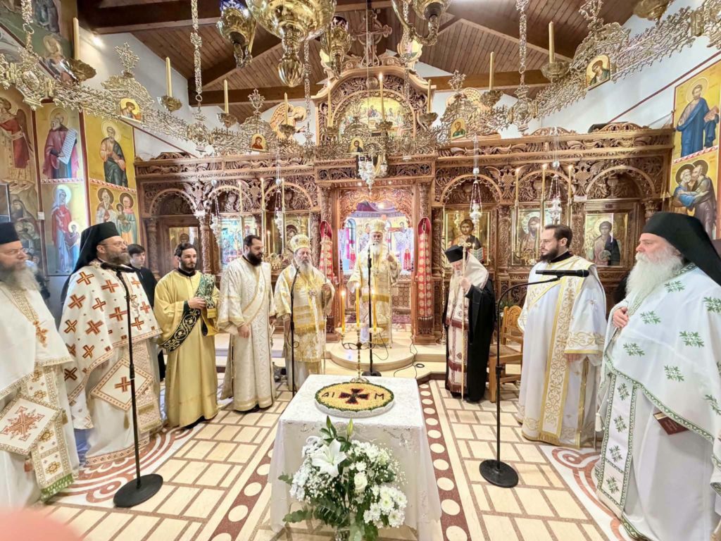 Δισαρχιερατική Θεία Λειτουργία στην Ι.Μ. Παναγίας Ελεούσας Πατρών