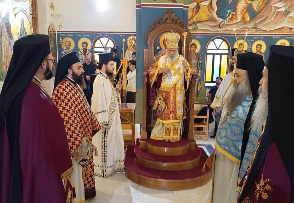 Ο Ύδρας Εφραίμ στον Ι.Ν. Αγίας Τριάδος Περιστερίου