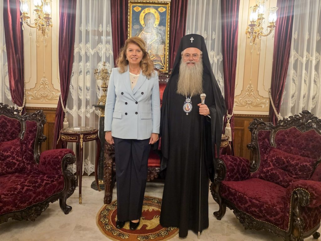 Στον Μητροπολίτη Φιλιππουπόλεως Νικόλαο η πρόεδρος της Βουλγαρίας: “Θα στηρίξω το έργο της Βουλγαρικής Ορθόδοξης Εκκλησίας”