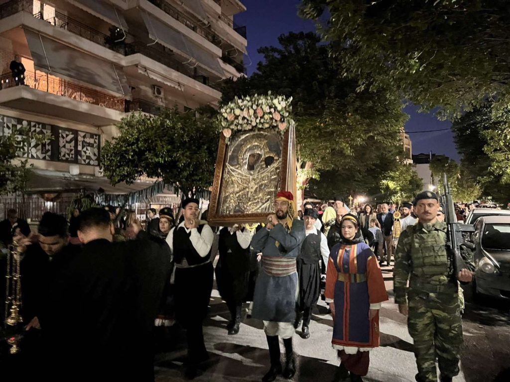 Λιτάνευση Θαυματουργού Εικόνoς Παναγίας Βουρλιώτισσας στη Ν. Φιλαδέλφεια