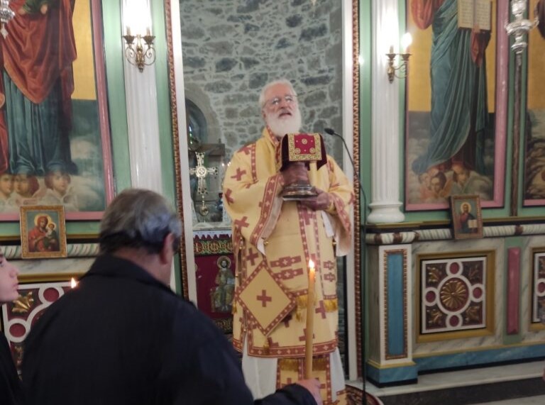 Ο Μητροπολίτης Αρκαλοχωρίου στο Θραψανό Πεδιάδος