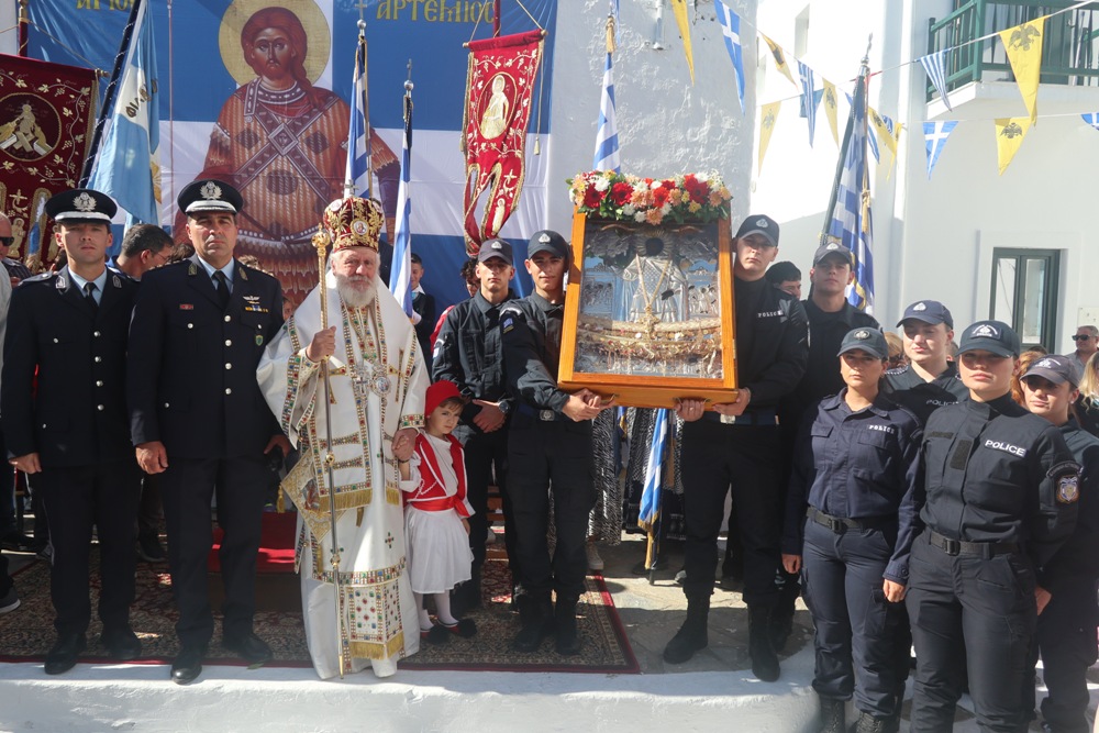Η Μύκονος τίμησε πανδήμως τον Προστάτη της Άγιο Μεγαλομάρτυρα Αρτέμιο