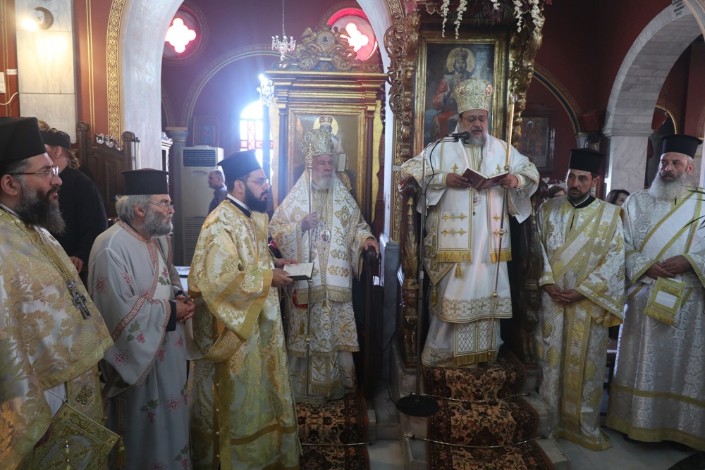 Ερμούπολη: Εικοσαετές Μνημόσυνο του μακαριστού Μητροπολίτου Γέροντος Εφέσου Χρυσοστόμου