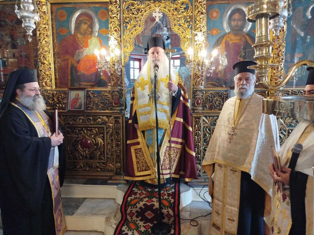 Με λαμπρότητα τιμήθηκε η επέτειος της 28ης Οκτωβρίου 1940 στην Μητρόπολη Μαντινείας