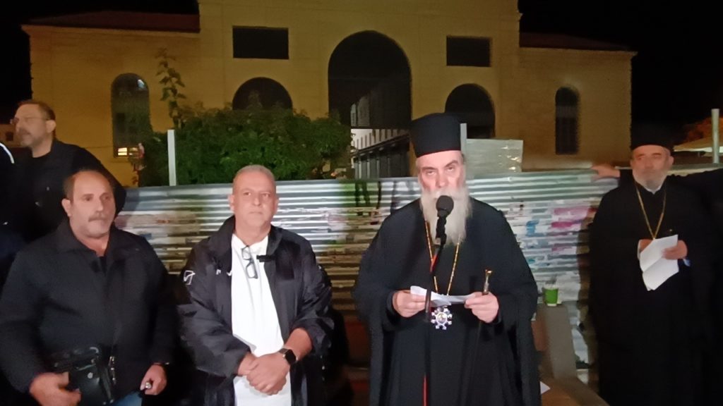 Ο Μητροπολίτης Κισάμου στο συλλαλητήριο για τη στήριξη του Γενικού Νομαρχιακού Νοσοκομείου Χανίων