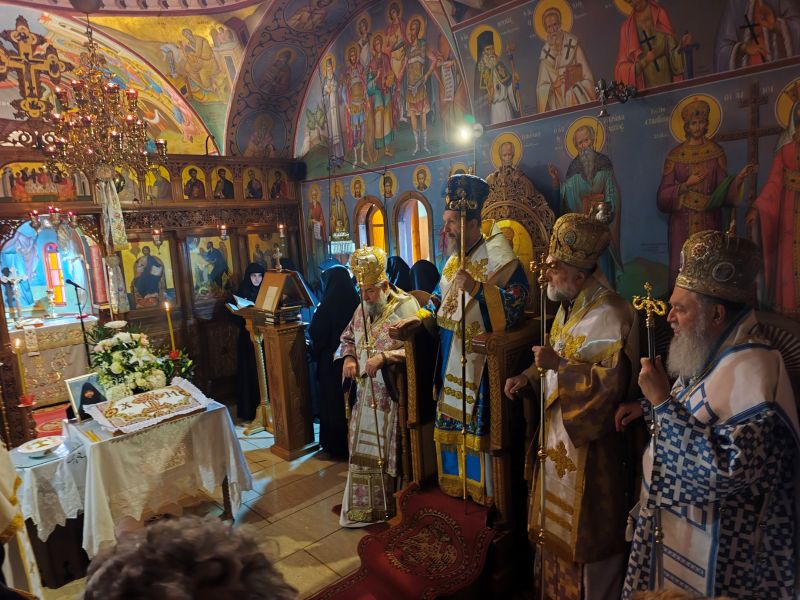Αρχιερατικό μνημόσυνο της Γερόντισσας Χρυσοβαλάντης