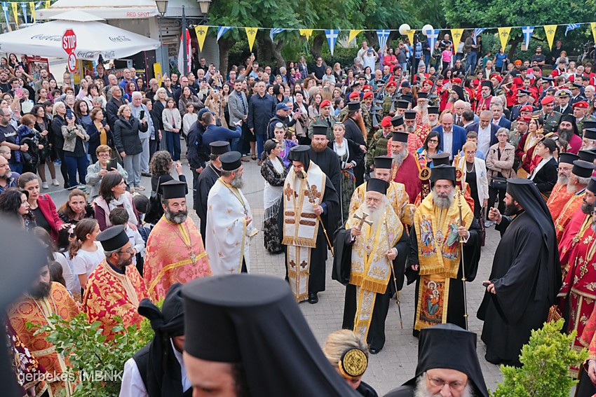 Πάνδημη υποδοχή της Ιεράς Εικόνας της Παναγίας Σουμελά και Ιερών Λειψάνων του Αγίου Δημητρίου στο Ρέθυμνο