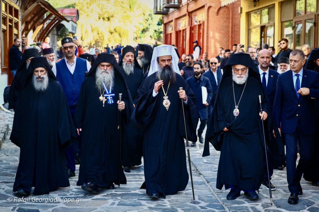 Η υποδοχή του Πατριάρχη Βουλγαρίας Δανιήλ στο Άγιον Όρος (ΦΩΤΟ)