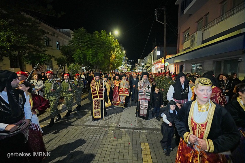 Λαμπρή λιτανεία Αγίων Τεσσάρων Νεομαρτύρων και Παναγίας Σουμελά στο Ρέθυμνο