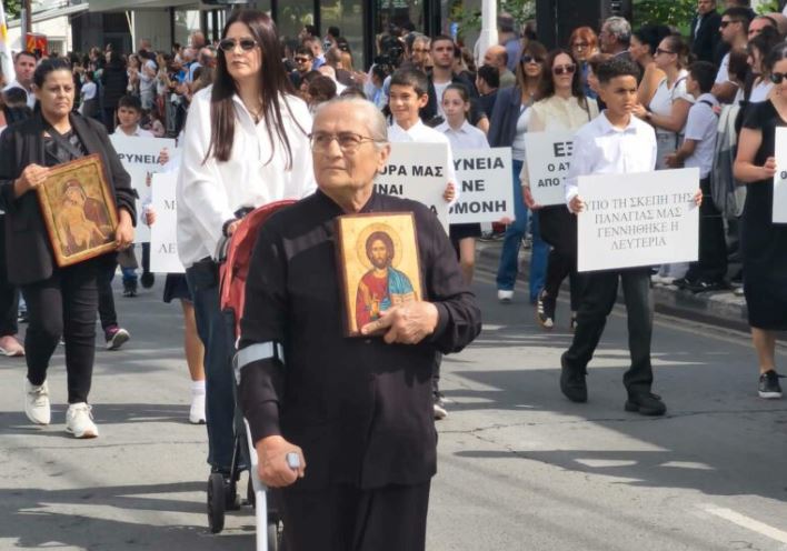 Το χειροκρότημα που κέρδισε η Χαρίτα Μάντολες στην παρέλαση της 28ης Οκτωβρίου