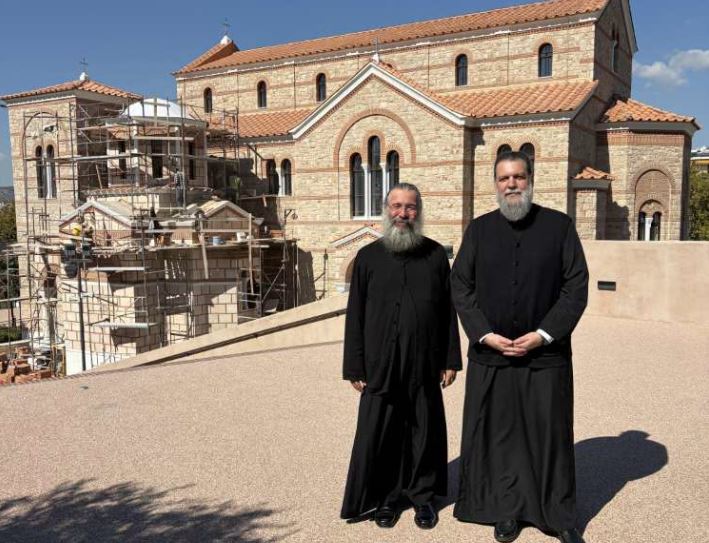 Ο Μητροπολίτης Ρεθύμνης Πρόδρομος στο «Ιωνικό Κέντρο»