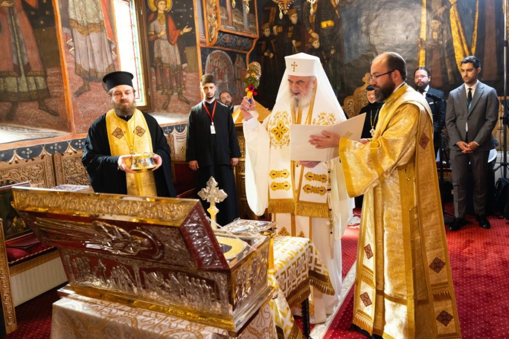 Καθαγιασμός της λάρνακας με τα ιερά λείψανα της Αγίας Οσιομάρτυρος Ευλογίας από τον Ρουμανίας Δανιήλ