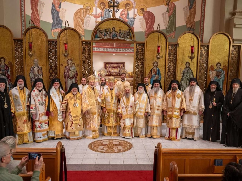 Αρχιερατικό συλλείτουργο της Συνέλευσης των Ορθοδόξων Επισκόπων των ΗΠΑ στο Πίτσμπουργκ της Πενσιλβάνιας