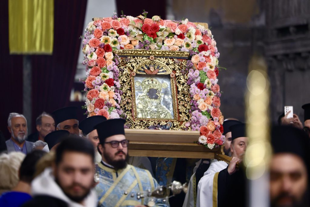 Η Θεσσαλονίκη συνεορτάζει με την Παναγία Χοζοβιώτισσα τον Πολιούχο της και καθίσταται πνευματικό κέντρο για τα Βαλκάνια