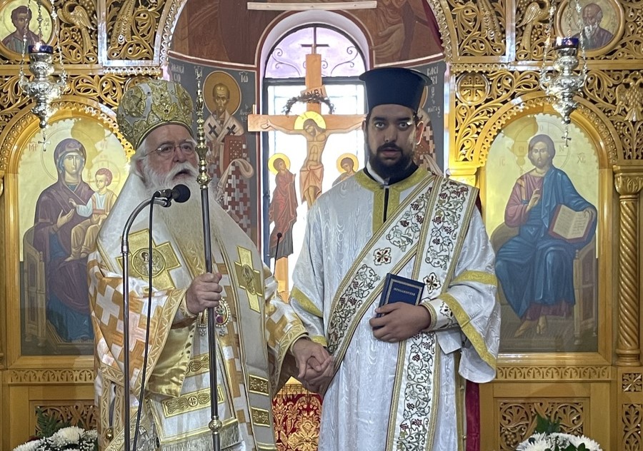 Δημητριάδος Ιγνάτιος: «Η ιερατική οικογένεια είναι δώρο του Θεού στην κοινωνία» – Χειροτονία Διακόνου στην Αγριά