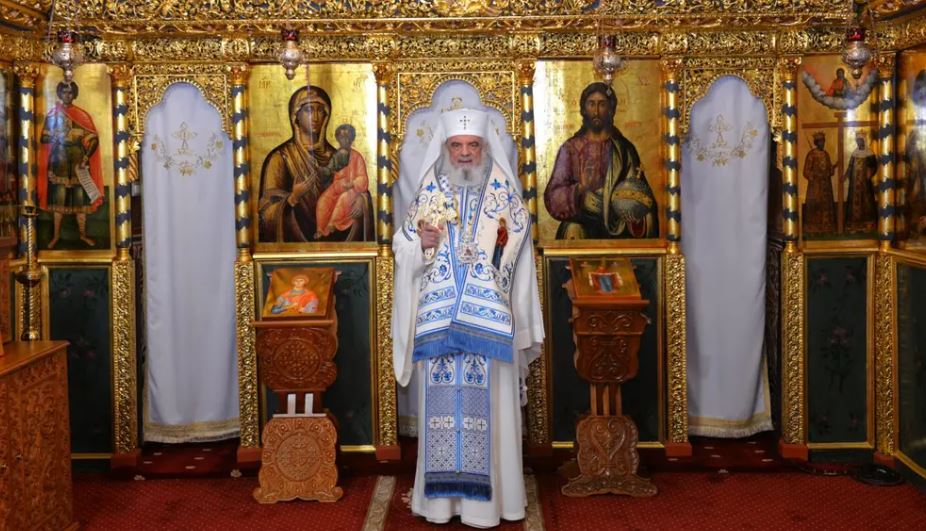 Să căutăm necontenit milostivirea ocrotitoare a Maicii Domnului, îndeamnă Patriarhul Daniel