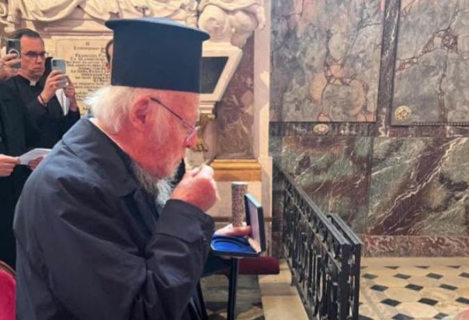 ‎جزء من جمجمة القديس يوحنا المعمدان يعود إلى القسطنطينية بعد 822 ع