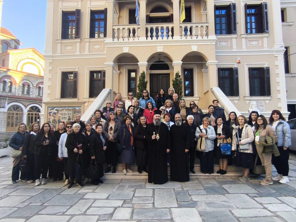 Επίσκεψη προσκυνητών από τα Πεύκα Θεσσαλονίκης στον Μητροπολίτη Φλωρίνης